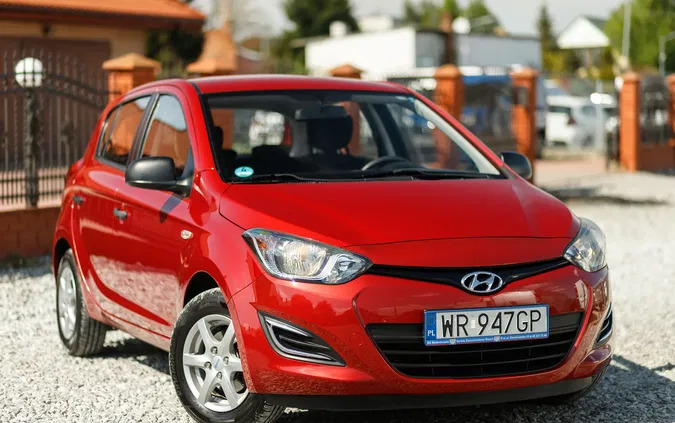 samochody osobowe Hyundai i20 cena 25900 przebieg: 141000, rok produkcji 2013 z Radom